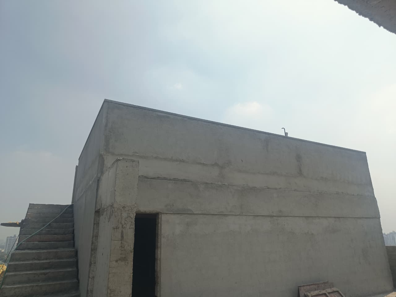 GENTS SWIMMING POOL OUTSIDE PLASTERING